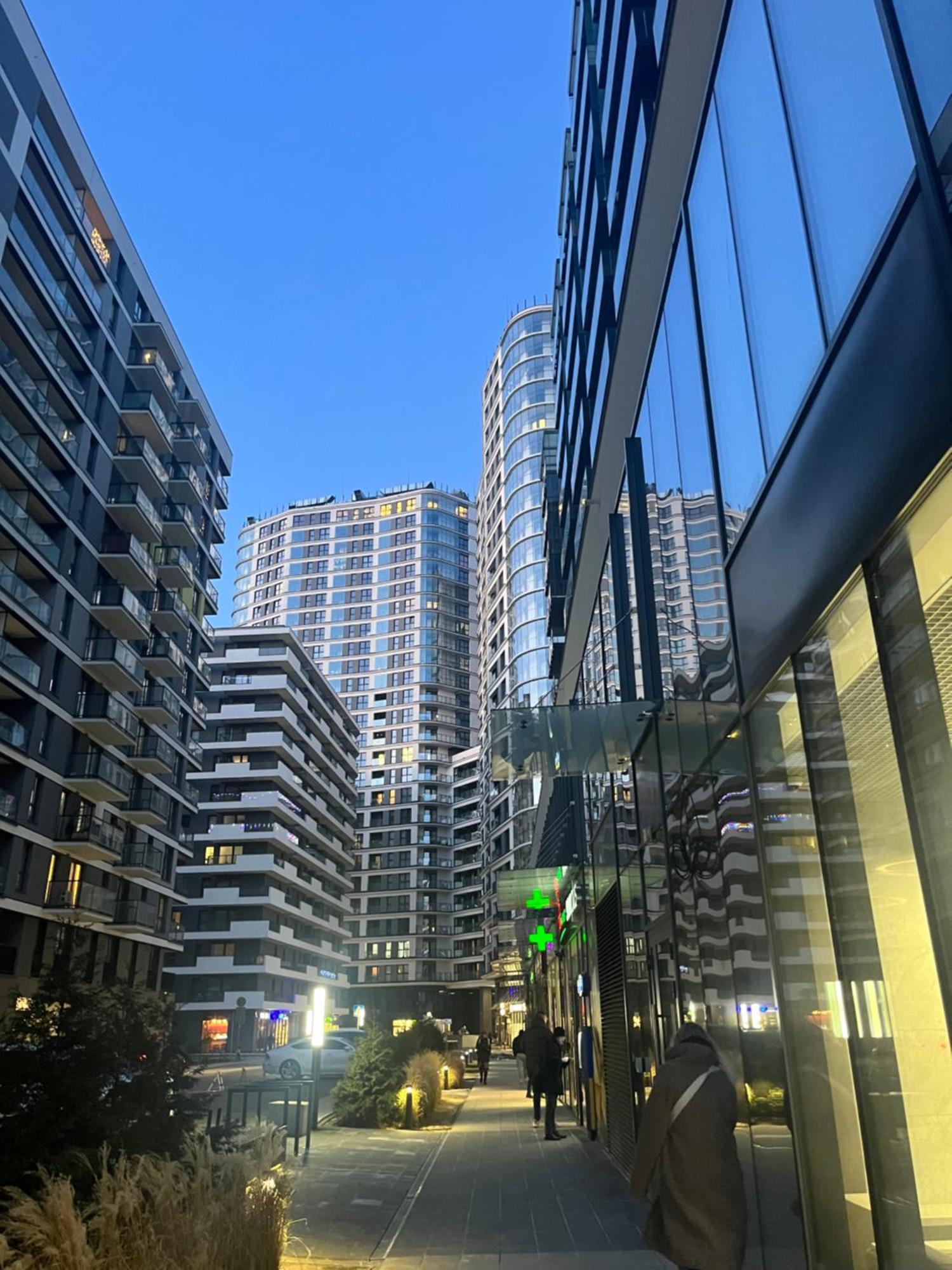 Varsovia Tower エクステリア 写真